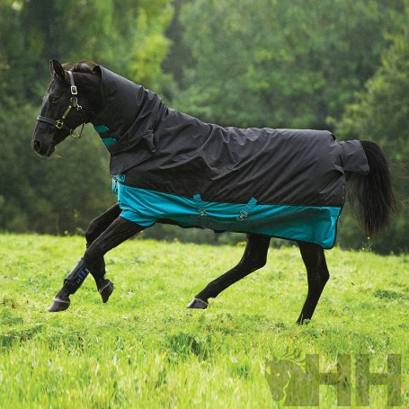 Mio All-In-One Outdoor Blanket With Neck Cover Medium (200G)